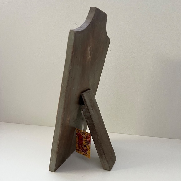 Handcrafted Rustic Wooden Necklace Display Easel Stand With Floral Accents - Picture 6 of 6